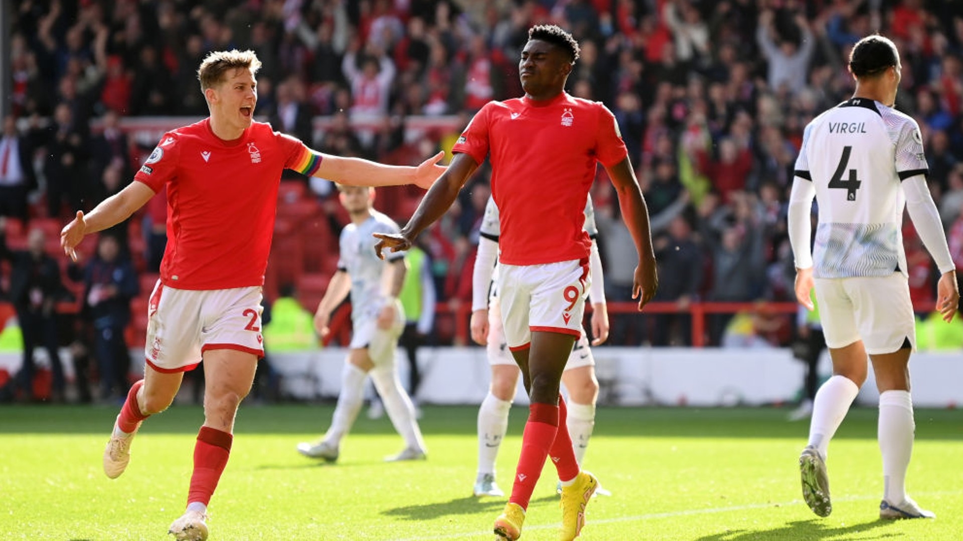 名字如雷贯 名字如雷贯